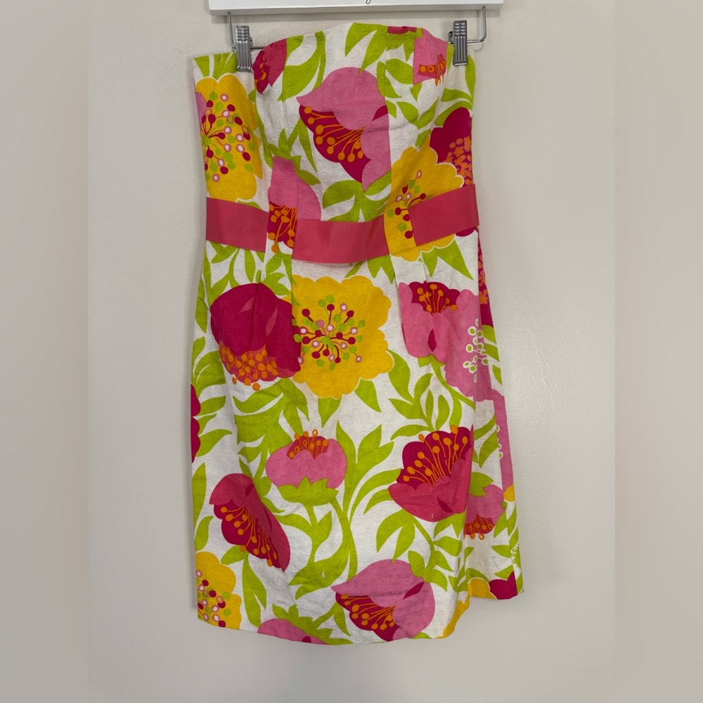 Lilly Pulitzer yellow & pink floral print strapless dress in size 4